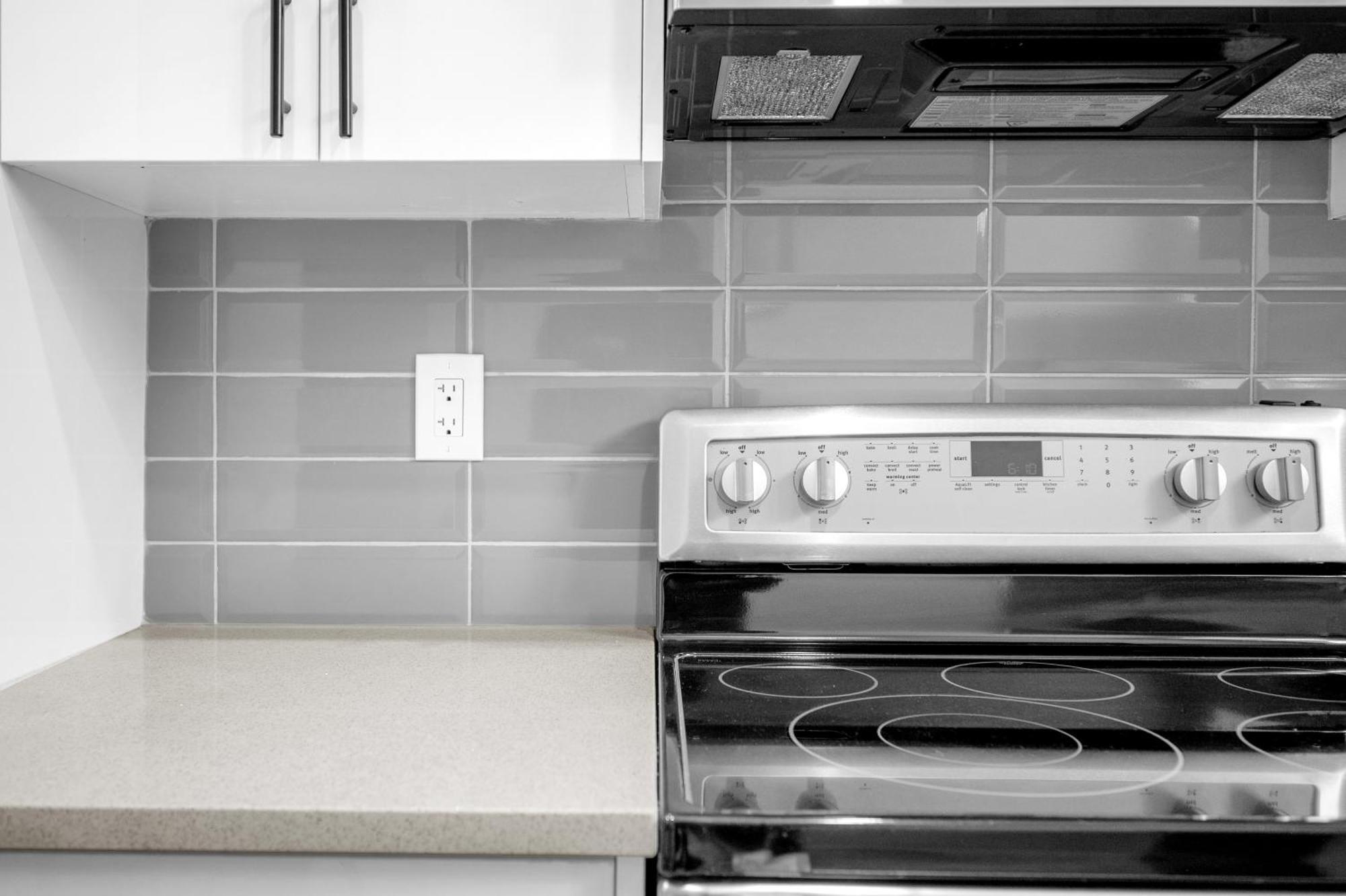 Modern & Spacious Guest Apartment Calgary